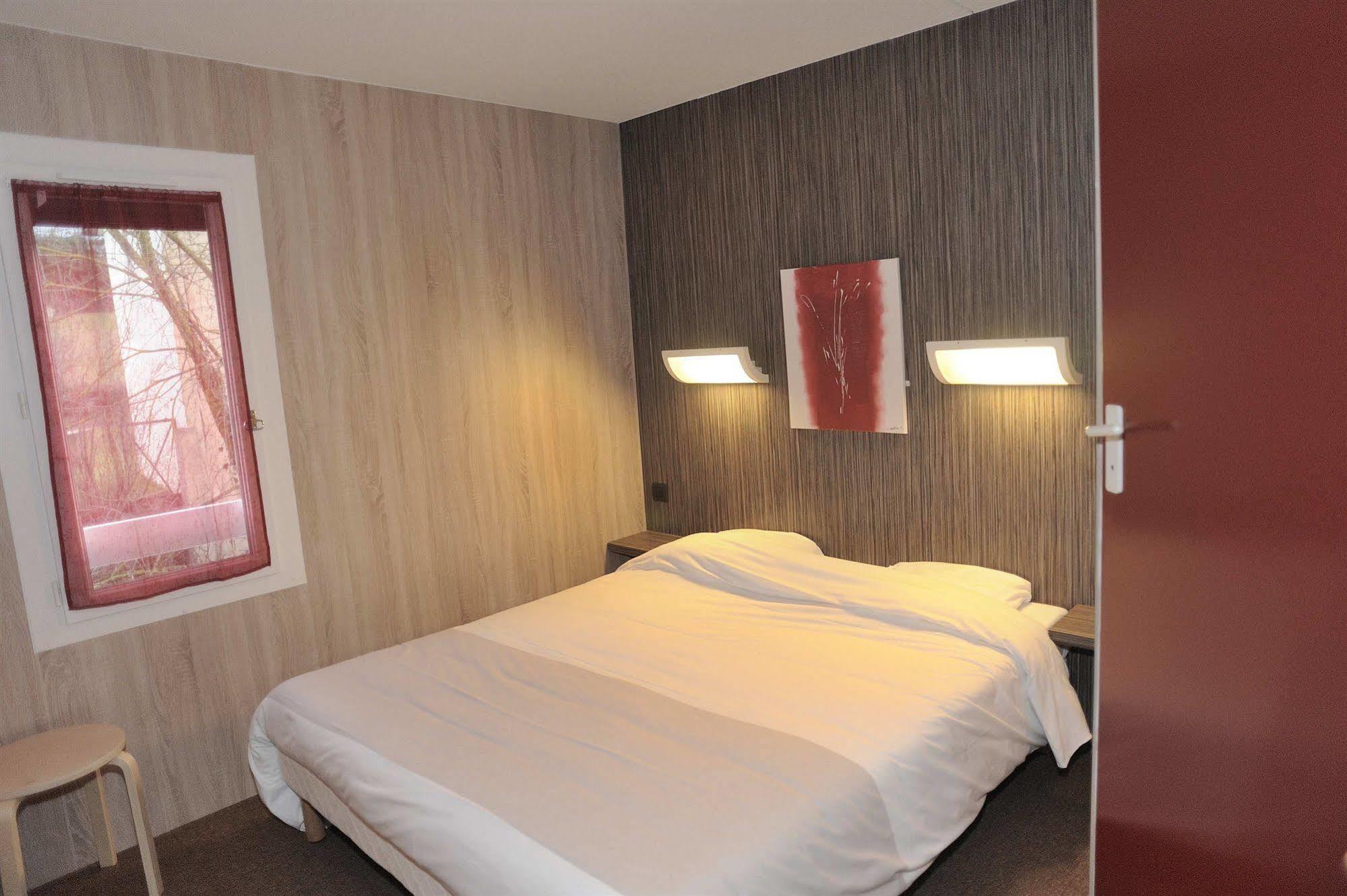 Hotel 4 Saisons Onet-le-Chateau Ngoại thất bức ảnh