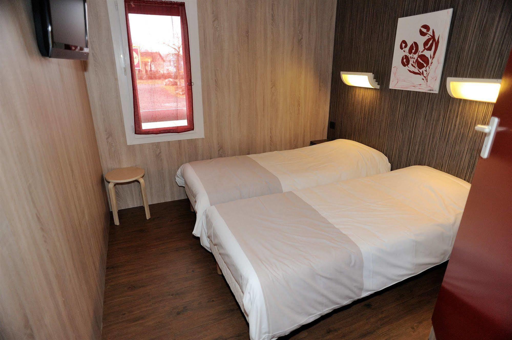 Hotel 4 Saisons Onet-le-Chateau Ngoại thất bức ảnh